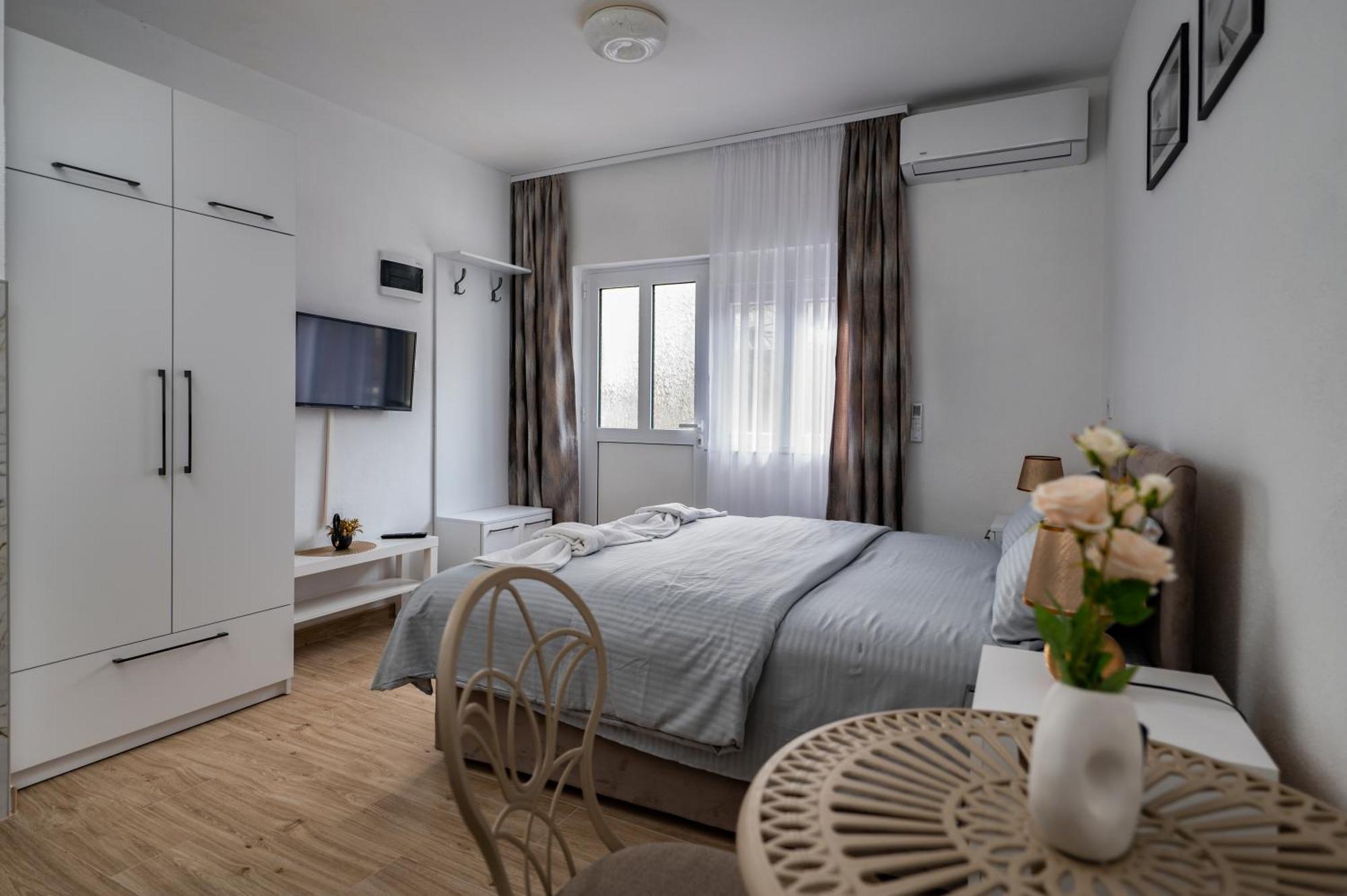 Apartmani Kaan Podgorica Esterno foto