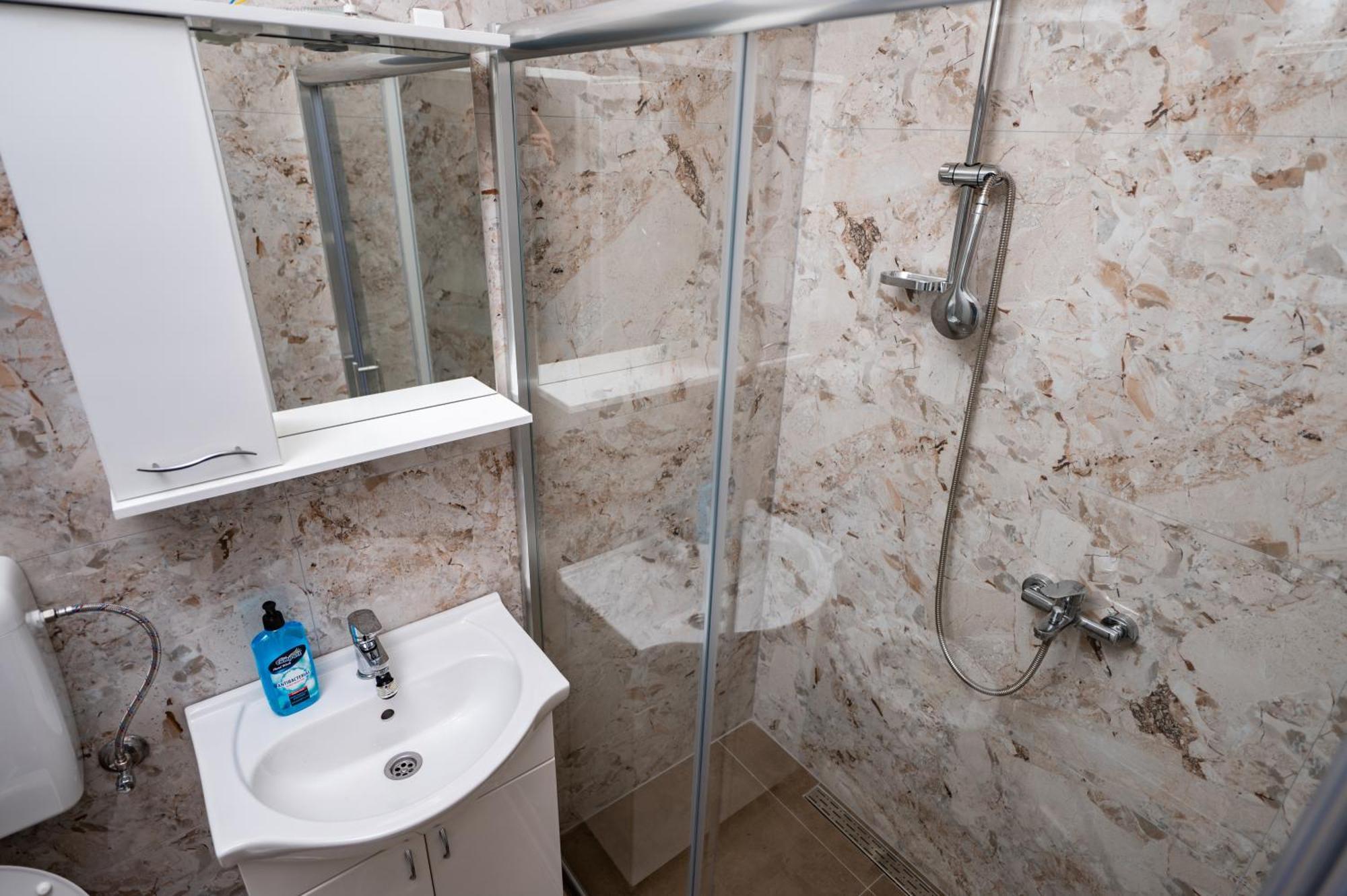 Apartmani Kaan Podgorica Esterno foto
