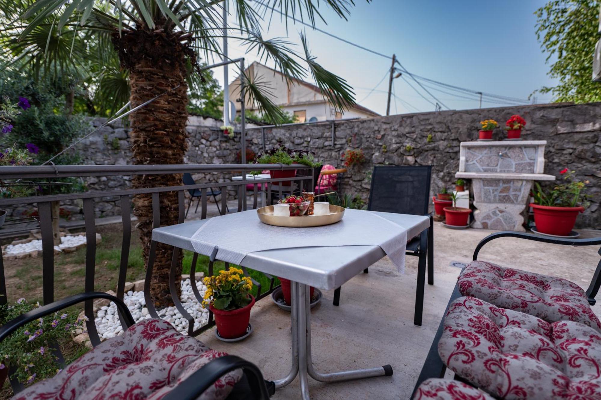 Apartmani Kaan Podgorica Esterno foto