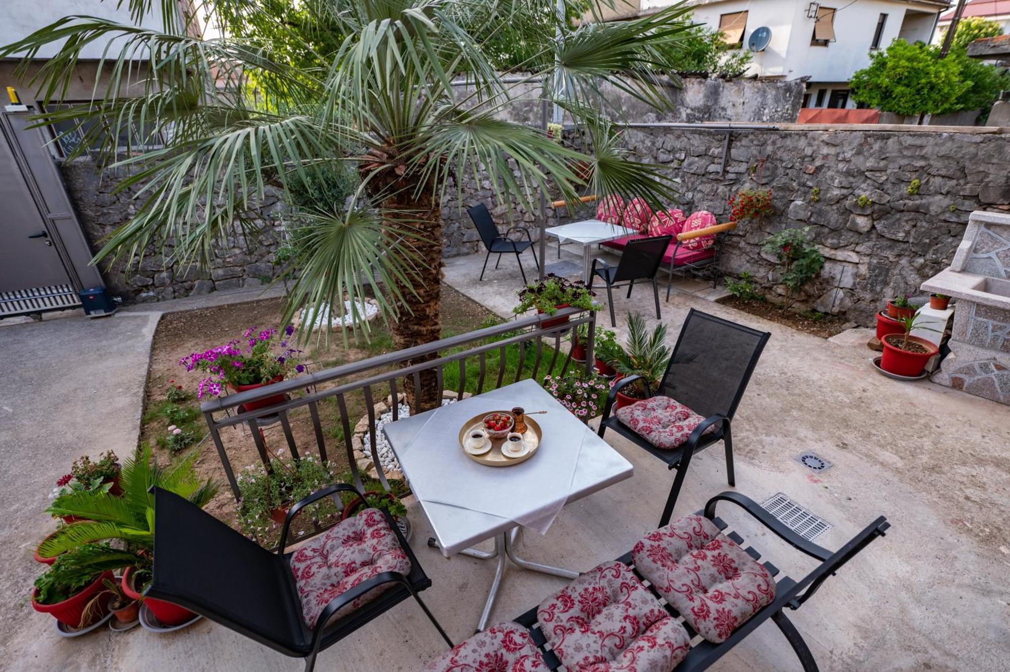 Apartmani Kaan Podgorica Esterno foto