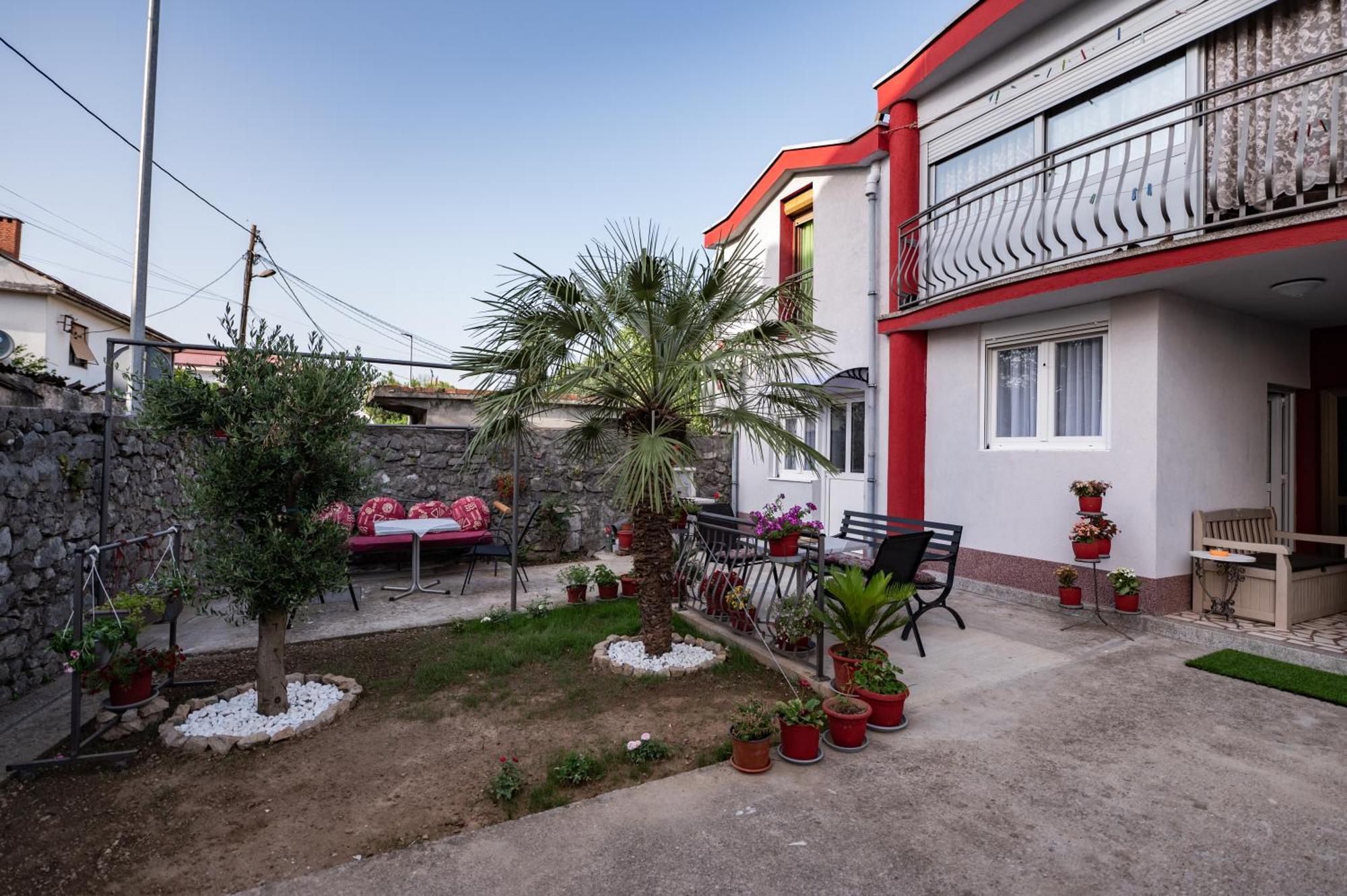 Apartmani Kaan Podgorica Esterno foto