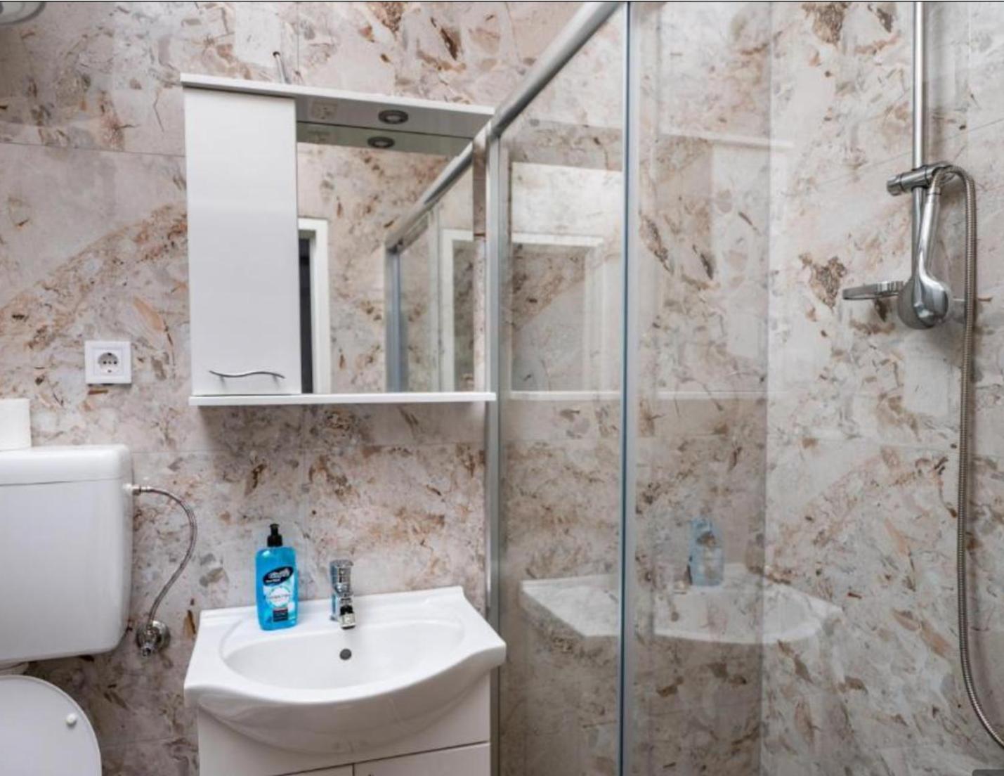 Apartmani Kaan Podgorica Esterno foto