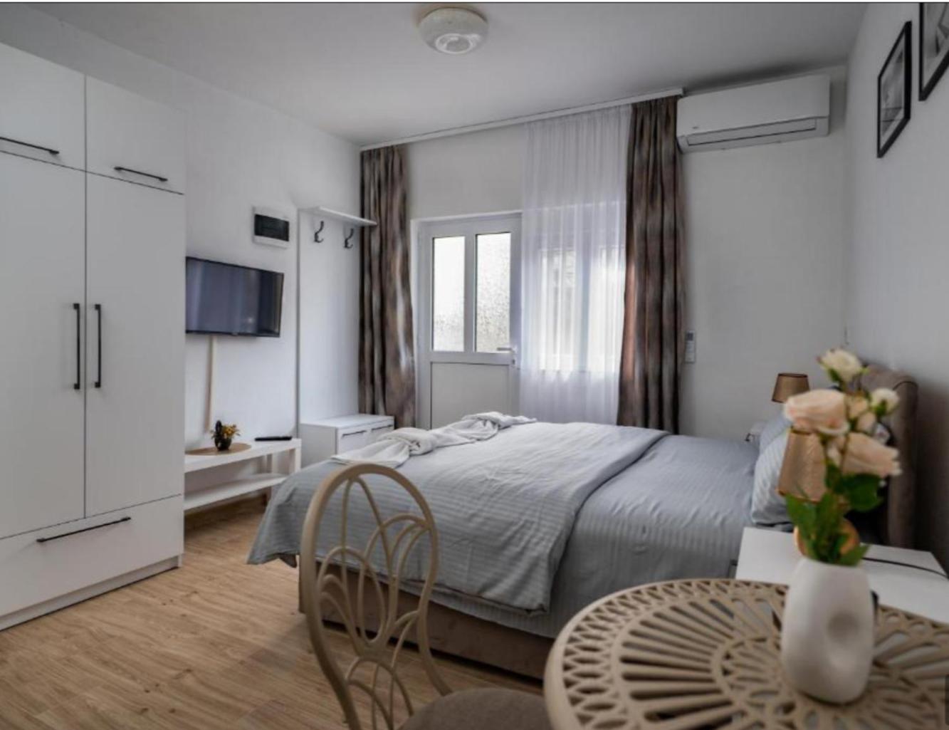 Apartmani Kaan Podgorica Esterno foto
